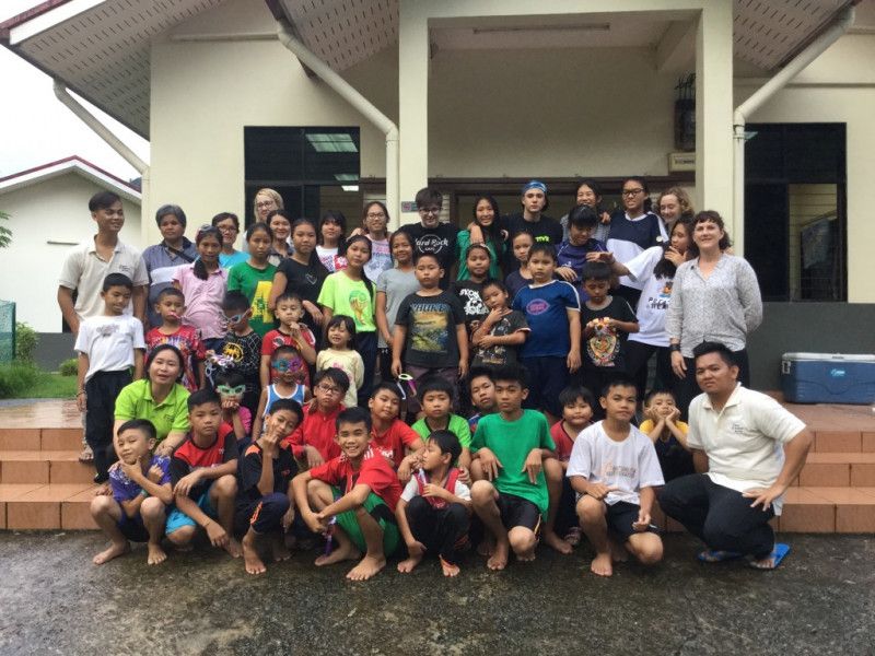 Matilda Project Sabah 2016 Team with students and teachers of Asrama Desa Pukak (ADP)